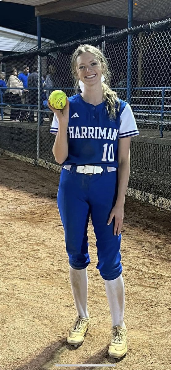 HighHarriman's tweet image. Congrats to Lori Asbury and Addison Oliver on homer runs last night!!!!!!
@AddisonOliver33 @RoaneStateWBB