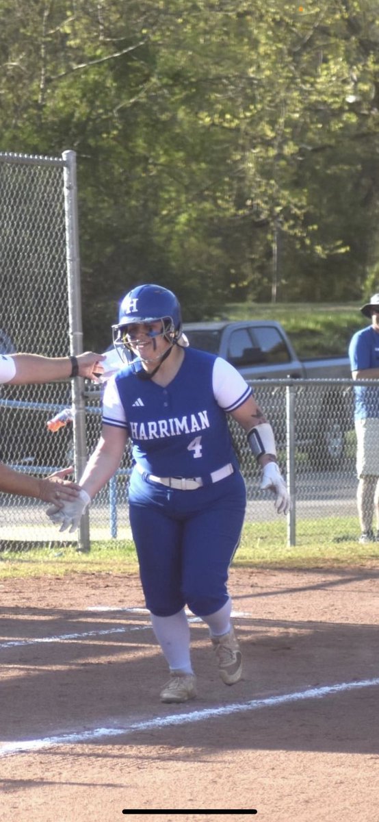 HighHarriman's tweet image. Congrats to Lori Asbury and Addison Oliver on homer runs last night!!!!!!
@AddisonOliver33 @RoaneStateWBB