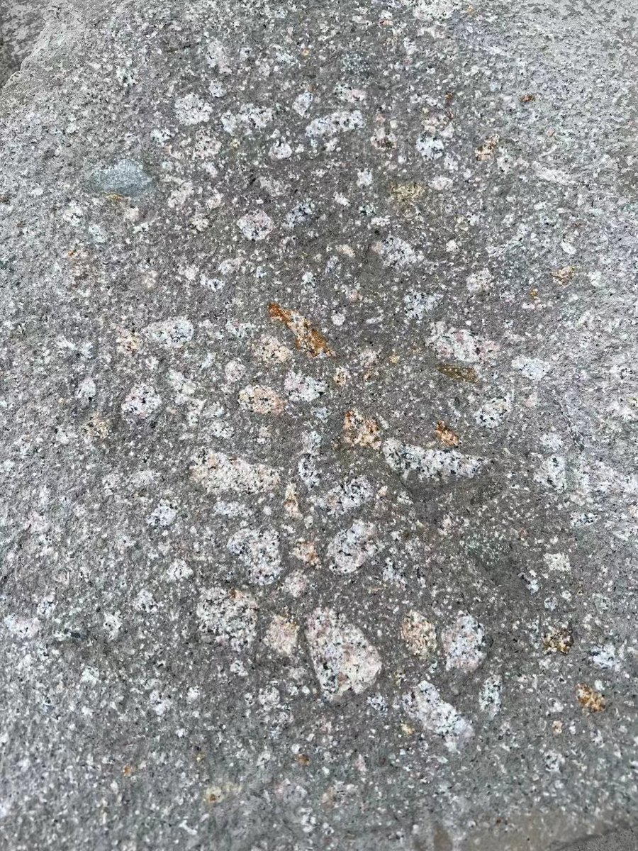 liutingyue520's tweet photo. before and after comparison 🆚
#bouchardage #boucharde #betondecorativ #microsablage 
#bouchardeuse #erodage 
#intermat #beton #travauxpublics 
#surfacesbeton #betonsable 
#bushhammer #concretefloors 
#antiderrapant #surfaceuses #polishedconcrete https://t.co/pKKbCEDV4i