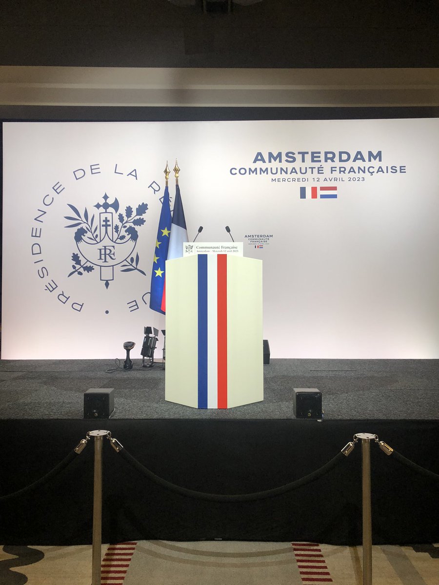 Tout est prêt pour la discours du Président de la République à la communauté française des Pays-Bas ! 🇳🇱🇫🇷
Suivez nos réseaux pour l'écouter en direct. #francaisdeletranger