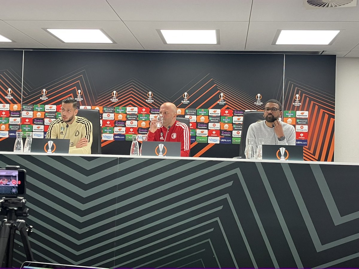 MikosGouka's tweet photo. Hancko: Dit wordt misschien wel de grootste wedstrijd die ik in mijn carrière ga spelen. Tot zover dan. Mijn ouders zijn hier, ik had het er vanochtend nog over. #Feyroma https://t.co/1H0JlBrqut