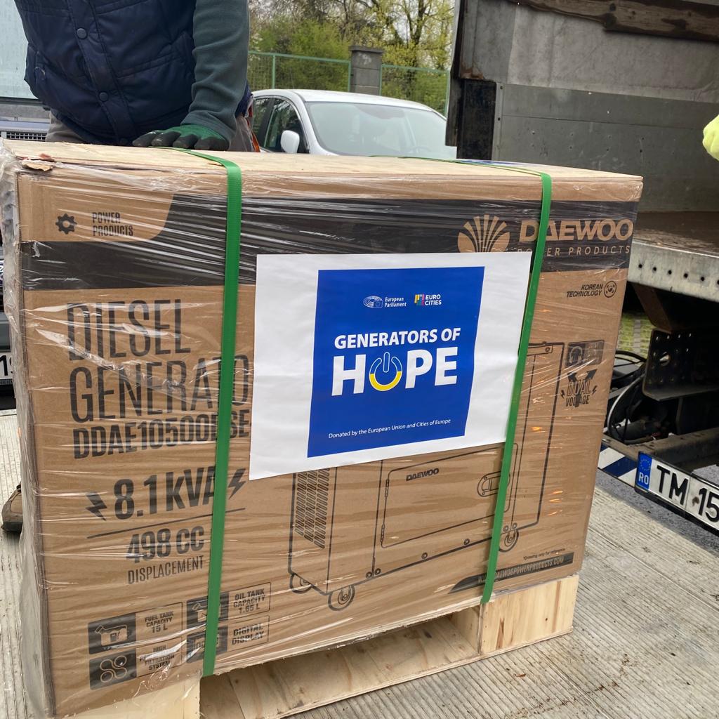 DominicFritzTM's tweet photo. Timișoara has joined the ‘’Generators of Hope’’ campaign and we will send 4 generators for Ukraine.

From the beginning of the war, the people of Timișoara have shown solidarity with Ukraine and we will continue to do so.

@EP_President @EUROCITIES 

Timișoara stands with 🇺🇦 ! https://t.co/XpyqUnL3P5
