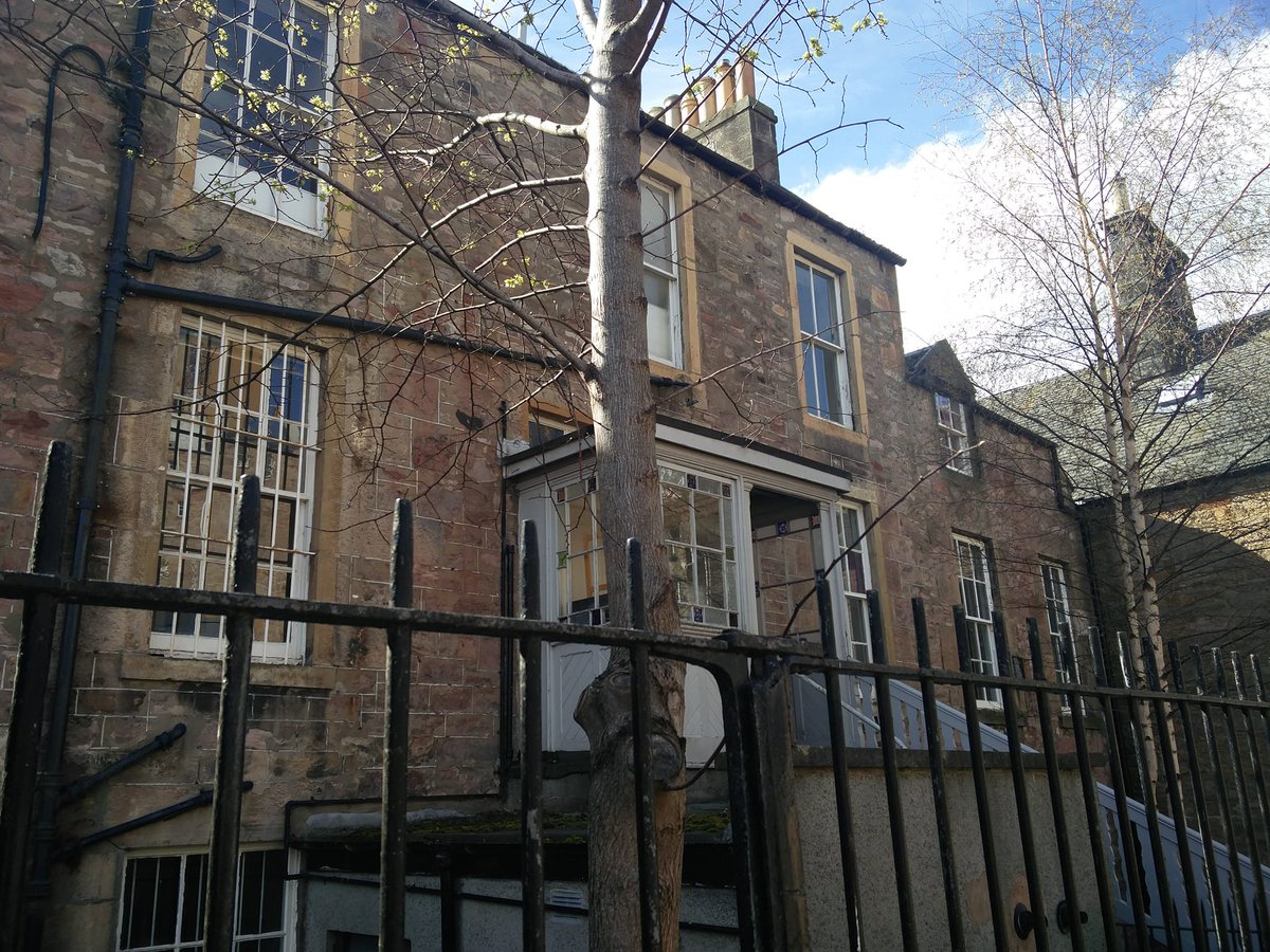 thbaketal's tweet photo. Where in Edinburgh are these places? What's their connection to #neuroscience? We'll visit them on my #BrainEd #NeuroTrail this Sunday, 16/4 @EdinUniNeuro @EdinUniLBC @SchoolofPPLS. The 2pm walk is already sold out, but there're still a few places for 11am
https://t.co/bjECr5EPiC https://t.co/czUugeHvwj
