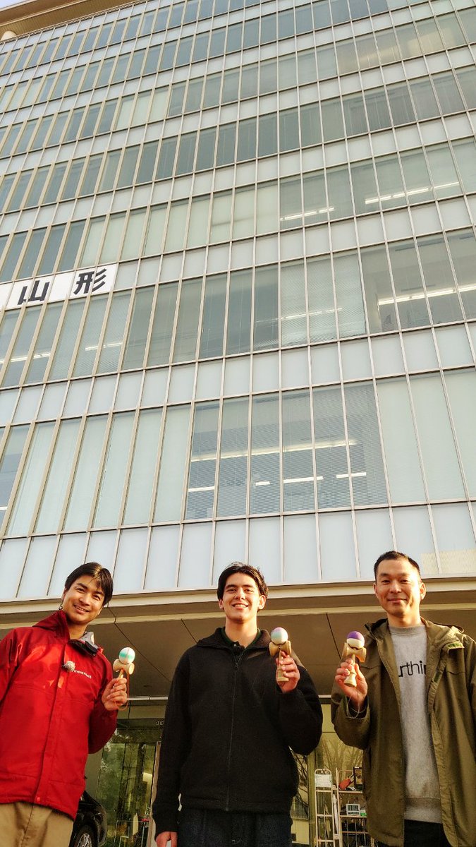 ybc_piyo's tweet photo. ⭐⭐けん玉検定
生放送で内野アナが10級から
5級に挑戦し合格しました！
まだまだ挑戦します！
右から秋元師匠、ニック師匠と

KY D

#ピヨ卵　#けんだマスターへの道 https://t.co/VeJhH1SjbM