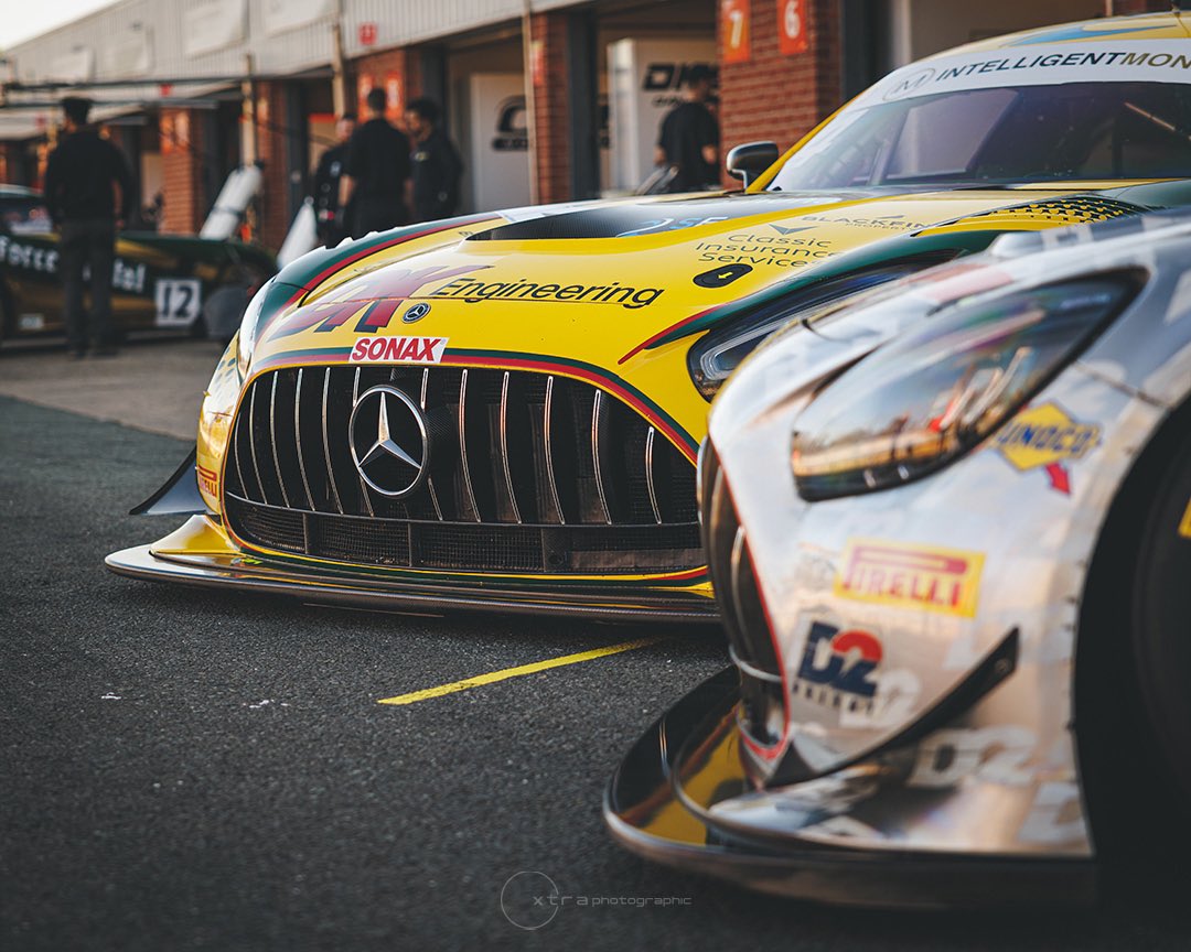 Great weekend back at Oulton to capture <a href="/BritishGT/">🇬🇧 #BritishGT 🏁</a> (from the wrong side of the fence.) Those <a href="/2seasmotorsport/">2seasmotorsport</a> AMGs look stunning.