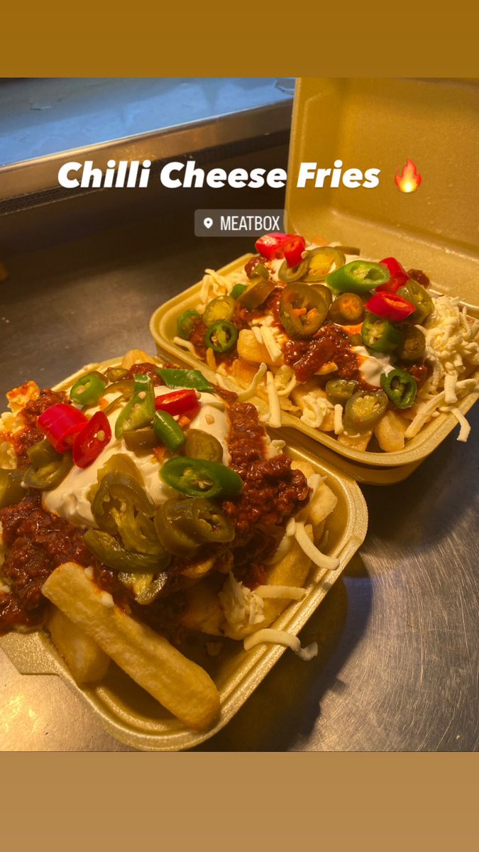 MeatBoxNI's tweet photo. Hope everyone’s having a nice Easter break 🥰 We’re back to our normal hours until these sneaky Bank Holidays creep up on us again:

Tues - Thurs 4-8
Fri &amp; Sat 10-8.30
Sunday 10-7.30

@TasteCauseway #meatbox #castlerock #chillicheesefries #foodni https://t.co/qRdBPKxLhG