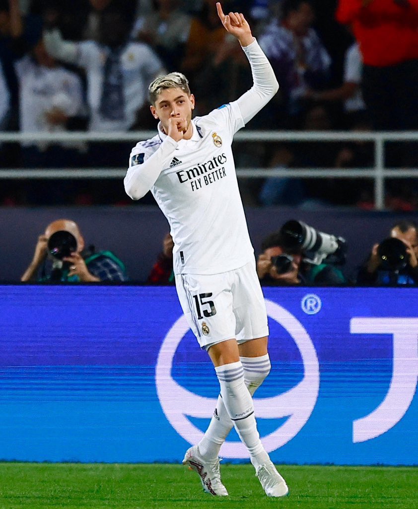 MadridismoreaI's tweet image. Os propongo una cosa. 

Esta noche, en el minuto 15 de partido propongo que todo el Santiago Bernabéu coree el nombre de Fede Valverde.

DALE RT PARA DIFUNDIR 🔁