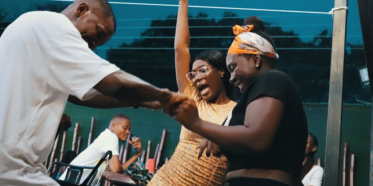 codekeyz's tweet photo. 🚨 Capturing emotions is just as important as capturing moments when it comes to shooting event highlights! 🔥🚀

The joy, excitement, and pure bliss on people's faces are what make an event truly unforgettable. 📸🎉

#filmmaking #capturingemotions #memoriesforlife https://t.co/TNkFwni71k