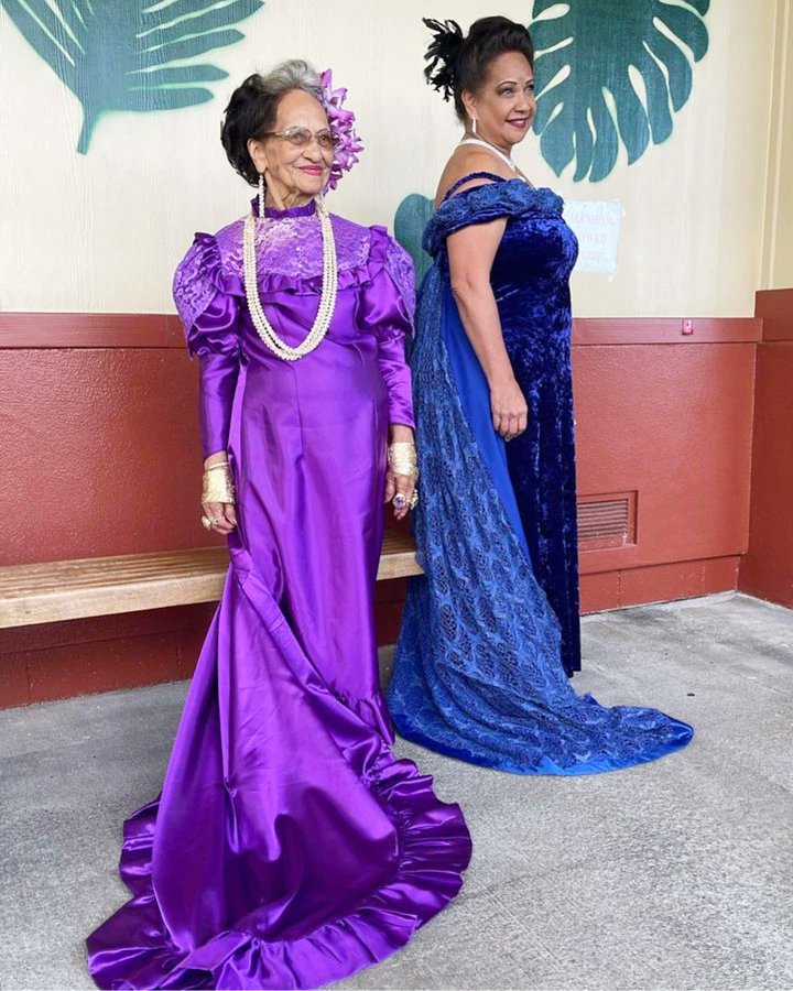 FaatiaTomomi's tweet image. Kumu綺麗✨💙

#Kumu 
#kumuhula 
#Hawaii 
#hula 
#huladance 
#フラ 
#フラダンス