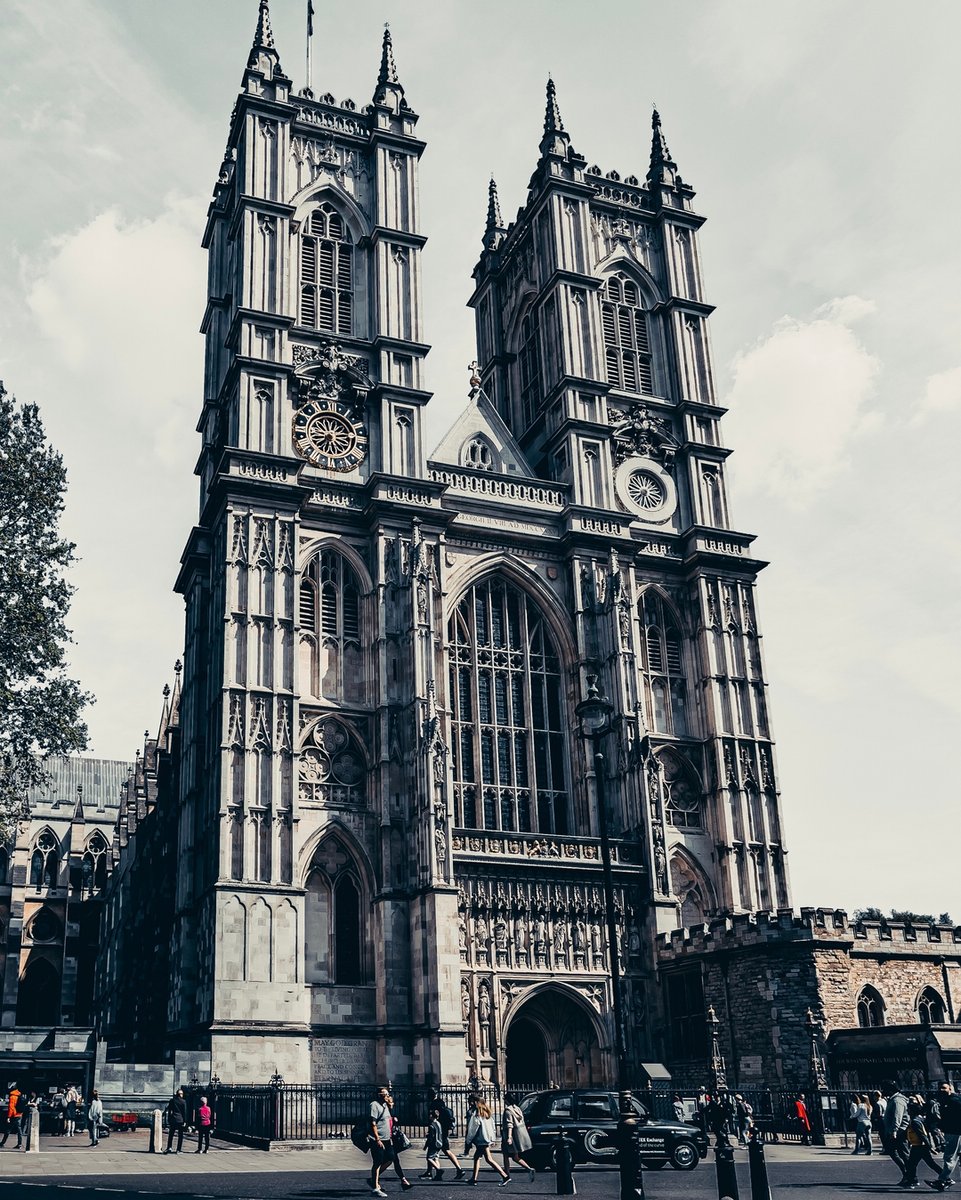 Out of clutter, find simplicity. From discord, find harmony. In the middle of difficulty lies opportunity. 
- Albert Einstein

 _________________________________ 

#AzizTravelsLondon #London #Piccadillylights #letsdolondon #لندن #VisitLondon #MyLondo