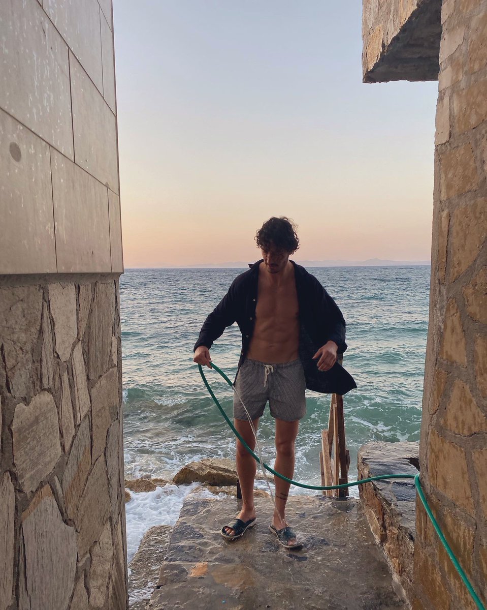 1.85 giydiğim ayakkabıya göre değişkenlik gösterebiliyo 😅