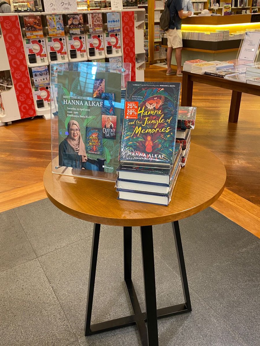 hannaalkaf's tweet photo. Absolutely dying at how I am haunting every corner of @kinokl, please come this Saturday so that having my face so very on display like is somehow worth it https://t.co/CB74JBDRHv