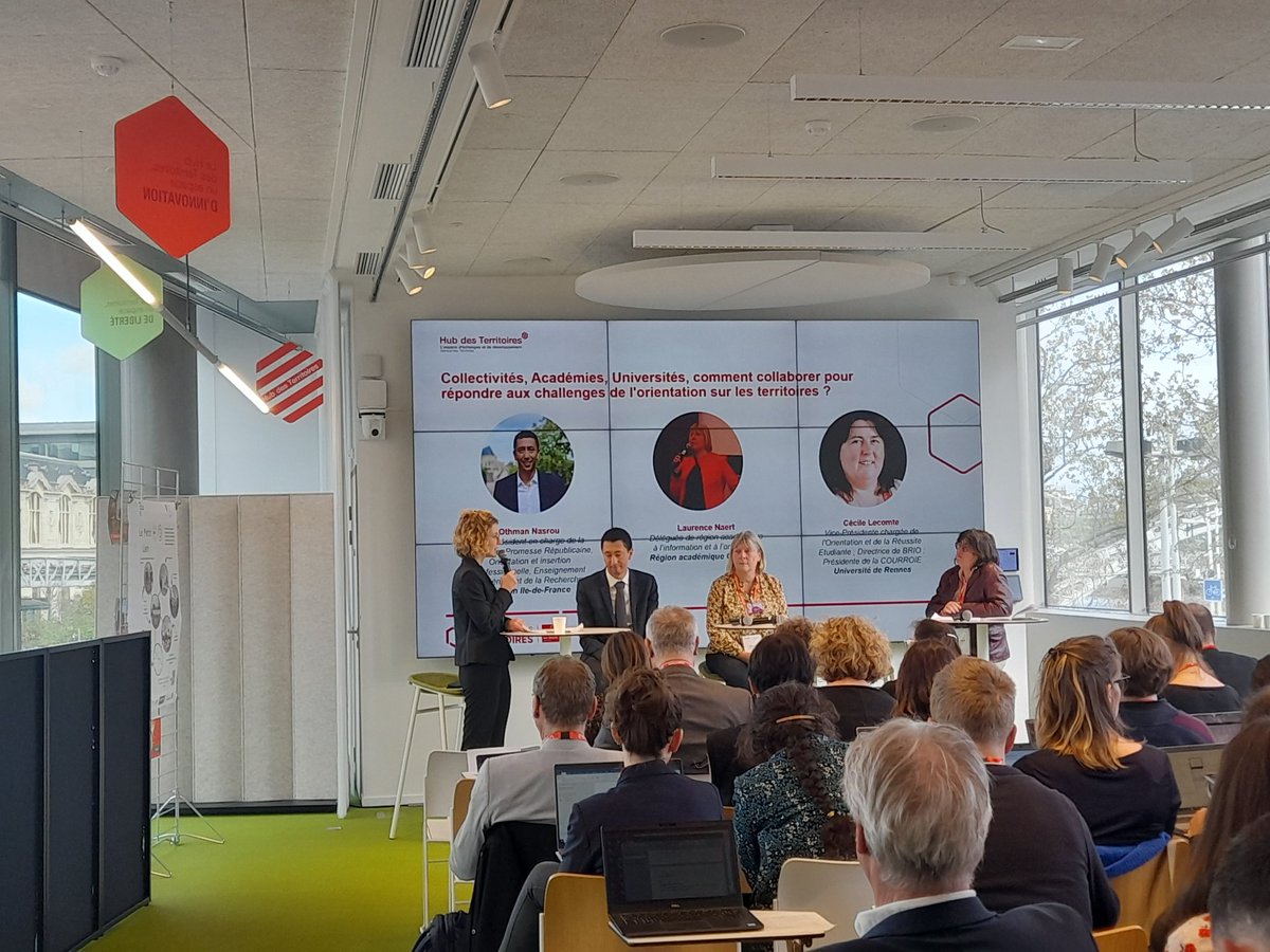 LilaSenta's tweet image. Une belle table ronde sur le thème de Collectivités, académies, universités, comment collaborer pour répondre aux challenges de l&apos;#orientation sur les #territoires ? Avec @othmannasrou Laurence Naert @CecileLecomte et animée par @alice_bouteloup au sein du #hubdesterritoires