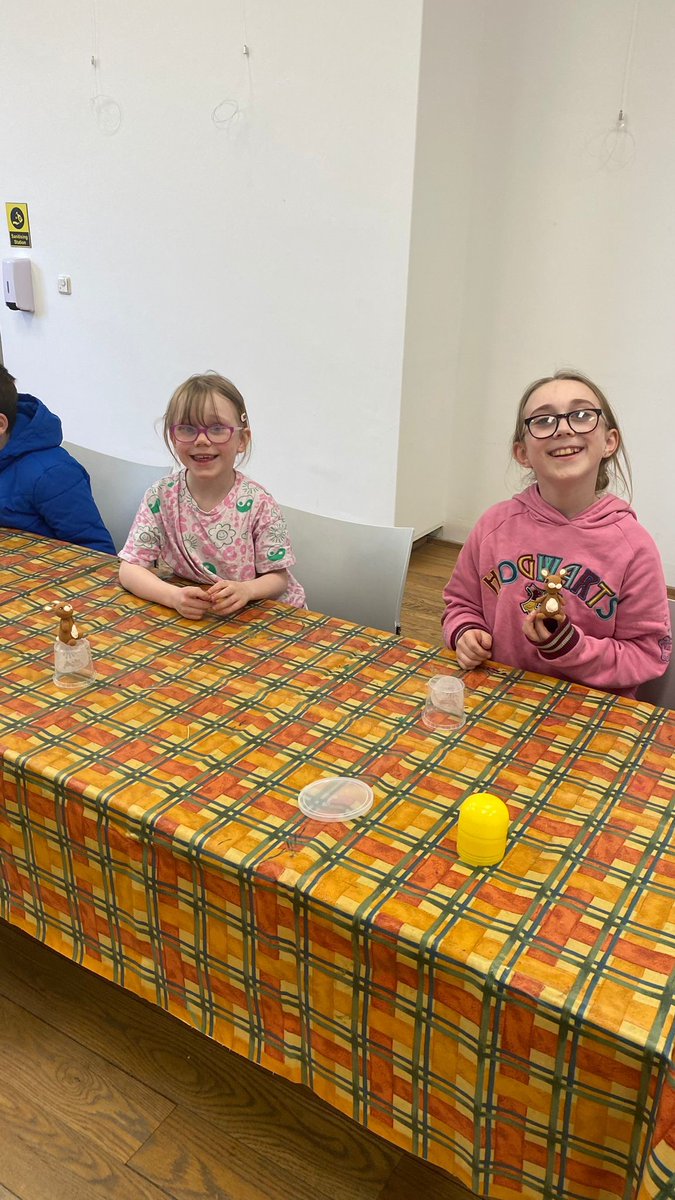 CavanLibrary's tweet image. There was lots of fun had at the Clayotic workshop held yesterday in Johnston Central Library.
The smiles say it all 😁😄

What fantastic bunnies were created by all the children who took part 🐰👏

#EasterWorkshop #Clayotic