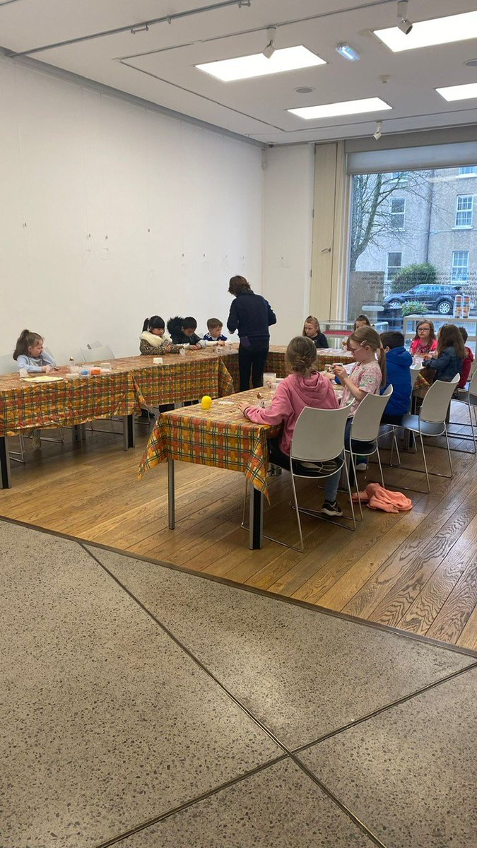 CavanLibrary's tweet image. There was lots of fun had at the Clayotic workshop held yesterday in Johnston Central Library.
The smiles say it all 😁😄

What fantastic bunnies were created by all the children who took part 🐰👏

#EasterWorkshop #Clayotic