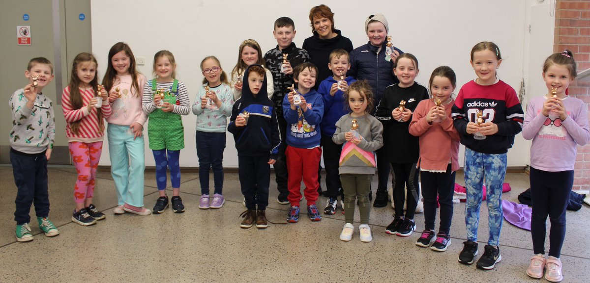 CavanLibrary's tweet image. There was lots of fun had at the Clayotic workshop held yesterday in Johnston Central Library.
The smiles say it all 😁😄

What fantastic bunnies were created by all the children who took part 🐰👏

#EasterWorkshop #Clayotic