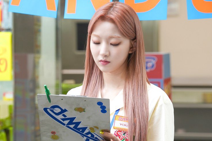 youiarchiv's tweet photo. our pretty girl 🫶🏻 https://t.co/Uvn62dZu8m
