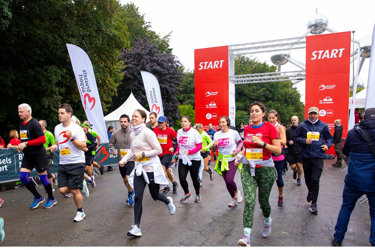 BrusselsAirport's tweet photo. Join us for the Brussels Airport Marathon &amp; Half Marathon on 1 Oct! Proud to sign up for another 3 yrs w/ new course starting in the historic ♥️ of #Brussels. Our hearts beat for many reasons, but #WeRunTogether
More info: https://t.co/zpI4F66YJz
Register: https://t.co/Gf6G9iD9k8 https://t.co/jpMLKXmqIc