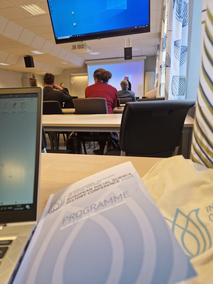 LouiseLindgaar2's tweet photo. At the #ESSHC2023 with @ELutherValentin, @Witchykallestrp and many other lovely people!

The first session on my programme is "Lordship and Serfdom from the 16th to 20th Century". 

And in a few hours: the witches! 🧙‍♀️ https://t.co/wAK9k4GOYW