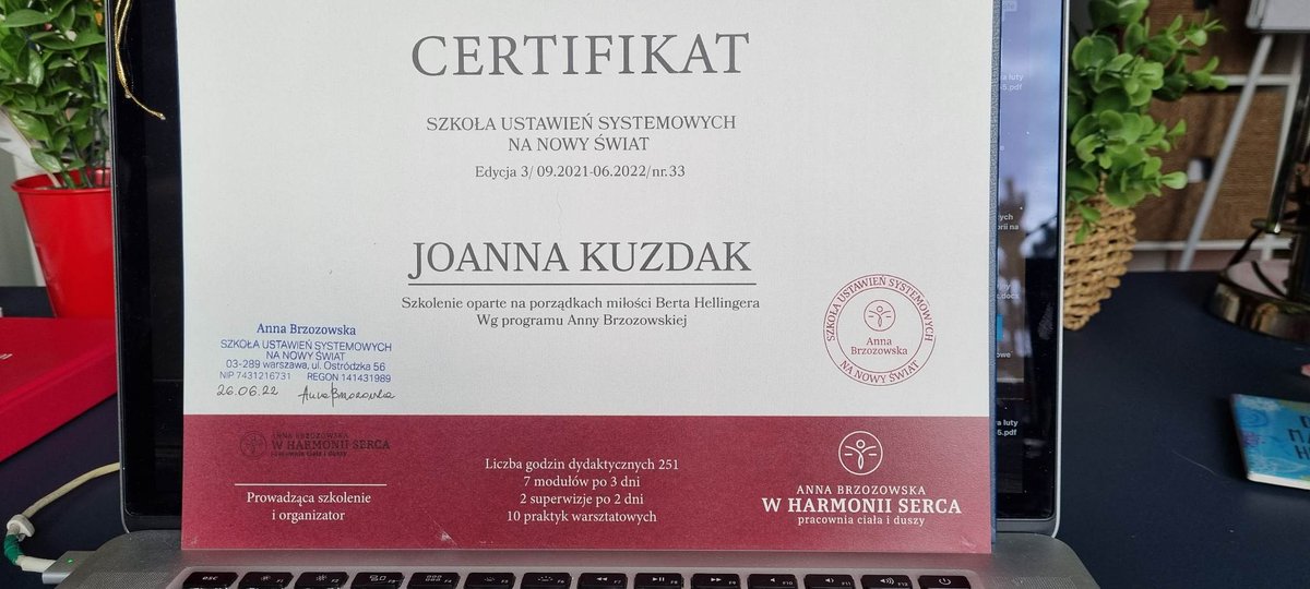 Ucz się ucz, bo nauka to mądrości klucz📷
Jako, że za młodu nasza Aśka Joanna Kuzdak ukończyła edukację edukację w Szkole Ustawień Systemowych na Nowy Świat!!!