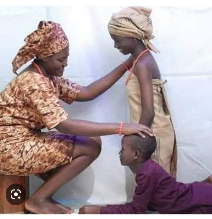 abdullahayofel's tweet photo. In Yorubaland, money has never been foremost in Yoruba value system

In our value system money is number six

What are the first five you may ask?

1. The first is làákà’yè - The application of knowledge, wisdom &amp; understanding... (Ogbón and ìmò òye) https://t.co/bhNjG9rYvs
