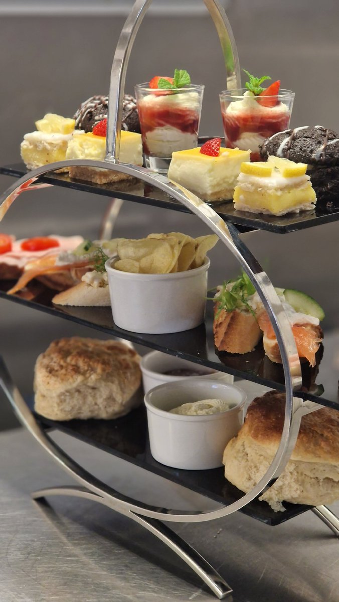 Enjoy a delicious #AfternoonTea <a href="/SawreyHouse/">Sawrey House Hotel</a> this weekend. To book call/WhatsApp us on 01539436387 or book online
sawreyhousehotel.com/dining/afterno…

#cakes #sweettreats #cumbria #lakedistrict #localfood #afternoontreat #thingstodo