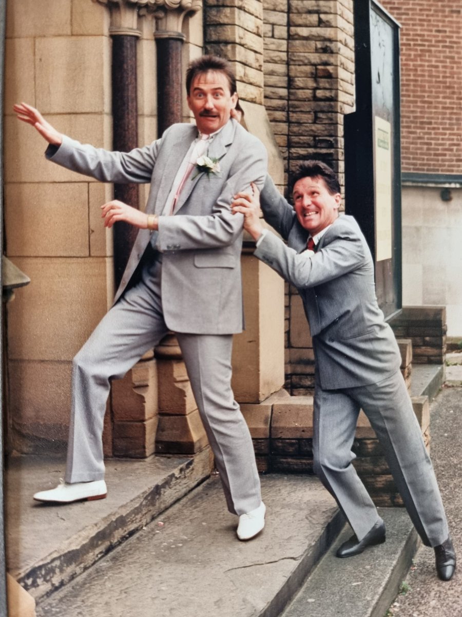 Paul Chuckle tweet media