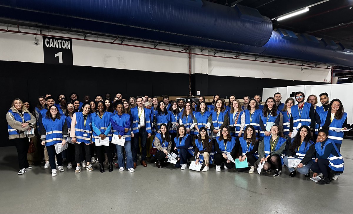 Les collaborateurs d’<a href="/EYFrance/">EY France</a> sont venus nombreux au Salon <a href="/JeunesdAvenirs/">Jeunes d'Avenirs</a> pour orienter et conseiller des jeunes entre 16 et 30 ans, sans diplôme à bac+5 qui peinent à trouver leur voie #formation #insertion #QPV