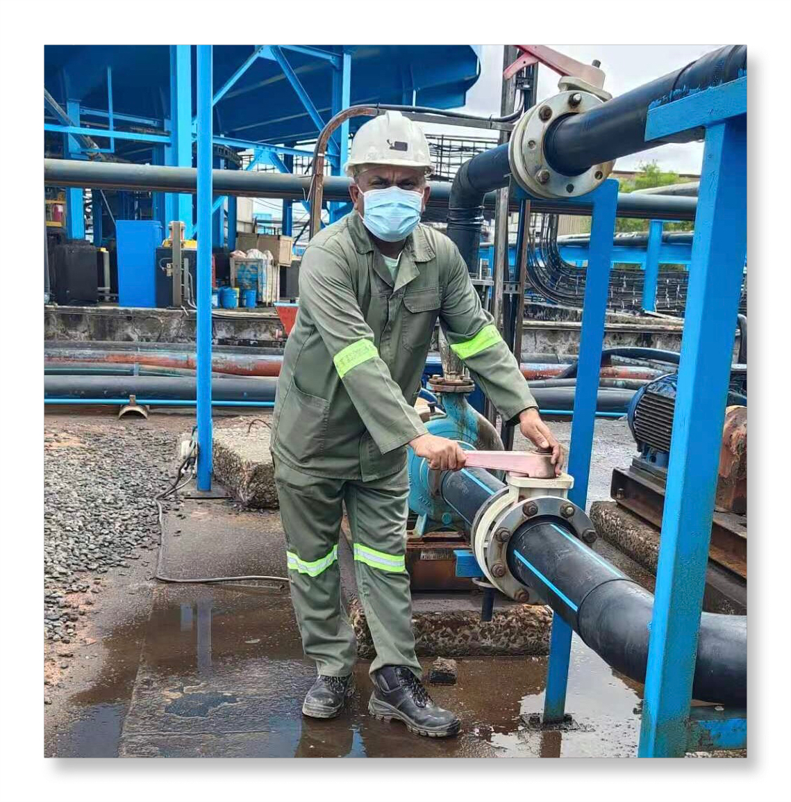 Jinchuan_Group's tweet photo. 🙋‍♂️I am Ajay from #India. I serve as the manager of production department at Ruashi Mining. Despite being in a foreign land, I'm fortunate to have gained the friendship of my Chinese friends.❤️👬

I wish #JinchuanGroup many more splendid achievements in its journey ahead!💪 https://t.co/BsngRXSxg1