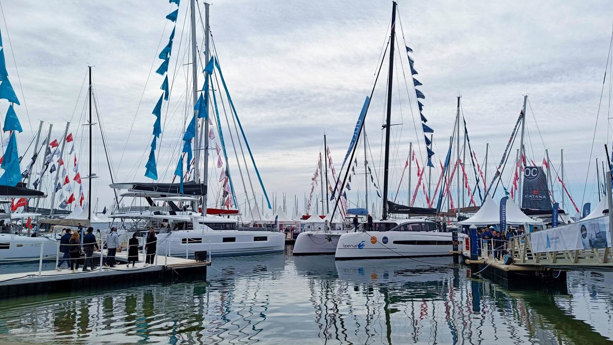 digitalfrance's tweet image. Venez nous rencontrer au Salon du Multicoque de la Grande Motte ⛵

Nous sommes aux côtés de Robin Marine, du 12 au 16 avril sur le stand H53, de 10h à 19h.
Au programme : découverte de nos produits, de nos solutions &amp;amp; offres exclusives !

À très vite ! ⚓️
#multicoque #nautisme