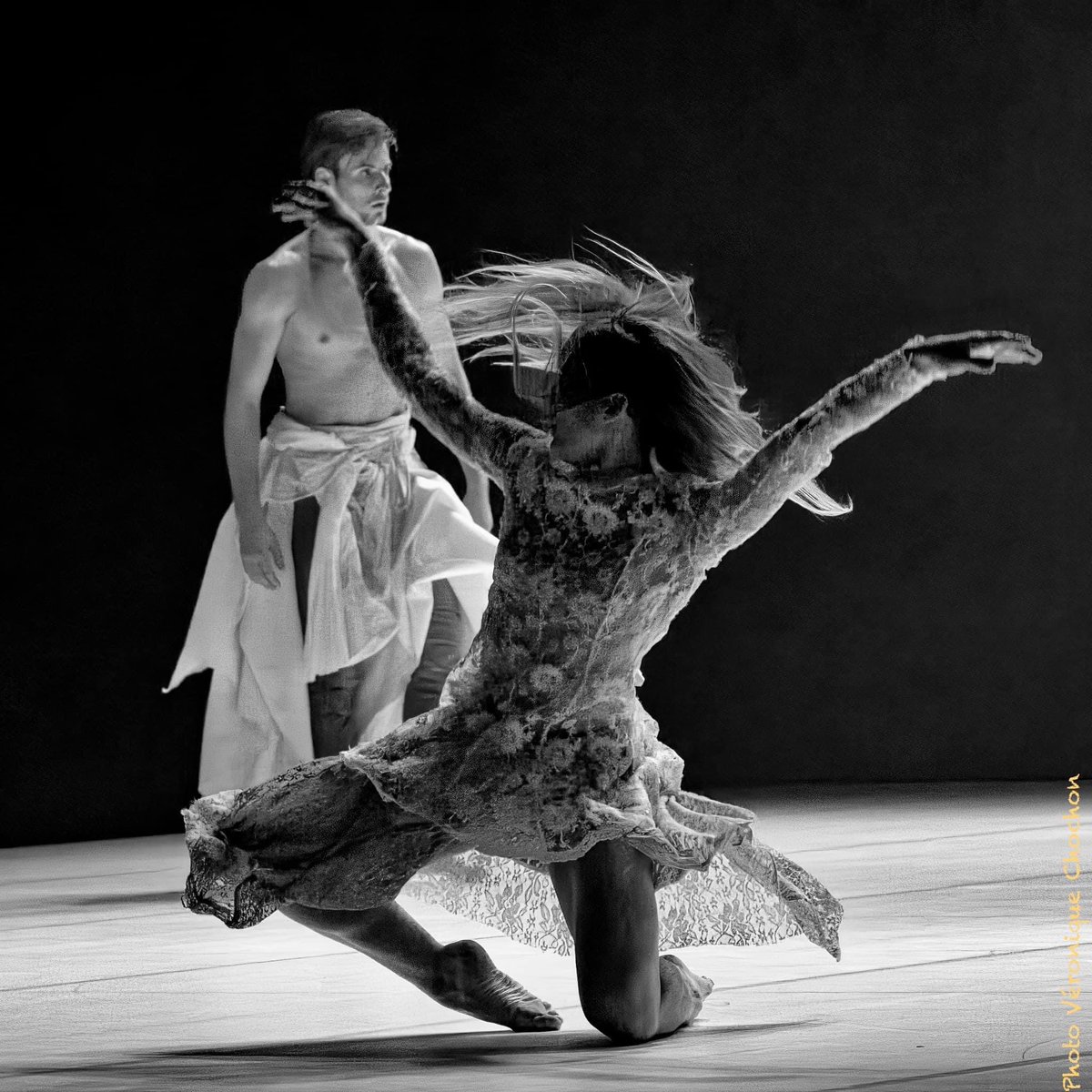 BOLÉRO 
Hervé Koubi
pour le Ballet de l'Opéra Grand Avignon - <a href="/OperaAvignon/">OpéraGrandAvignon</a> - <a href="/BalletAvignon/">Ballet de l'Opéra Grand Avignon</a> 
#hervékoubi #fayçalhamlat #balletgrandavignon #danseurs #boléro  📸 Veronique Chochon