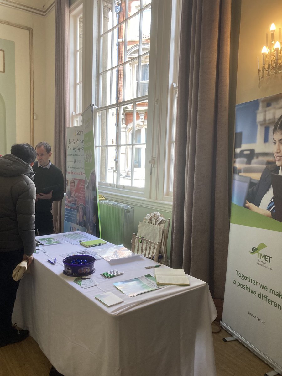 saragadzik's tweet photo. I haven’t been behind an exhibition table in ages! Showcasing job opportunities with ⁦@TMETrust⁩ along with ⁦@leicesterscitt⁩ at Leics City Rooms @UKCareersFair https://t.co/3dePwUNHi5