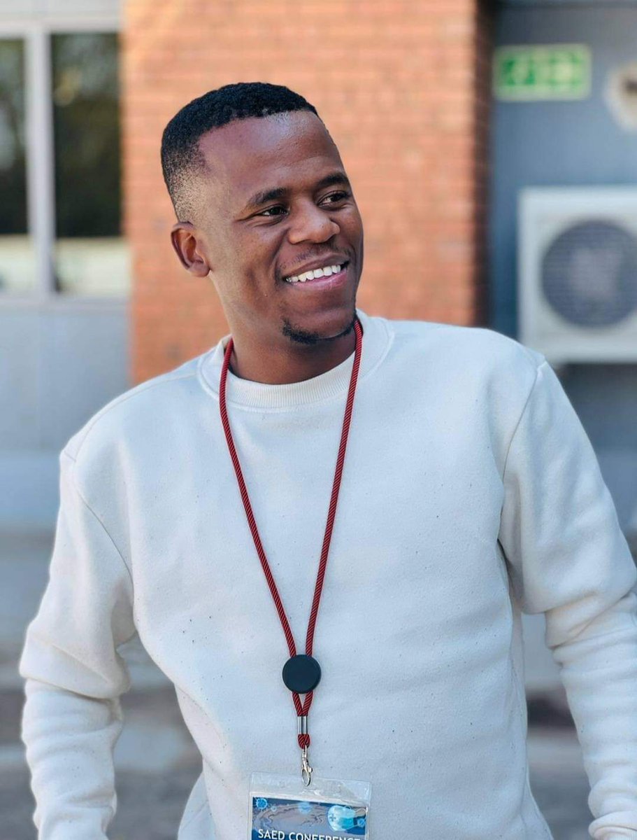 Bua_News's tweet image. Hey TUT Fam!
Today we choose Katlego Mashala
Whom is a TUT Alumni and currently is working in Mbombela Campus.

 "Sometimes, you face difficulties not because you’re doing something wrong, but because you’re doing something right" - Katlego Mashala