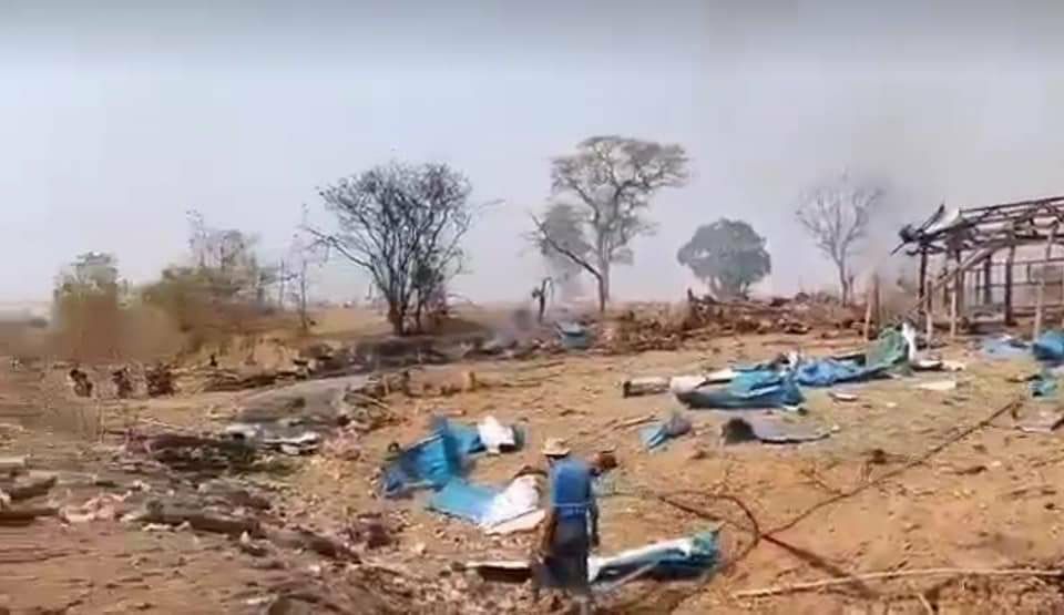 melodyphyo's tweet photo. At least 100 people were killed in a junta air raid on Pazigyi Village in Sagaing’s Kantbalu Township on April11. Junta aircraft dropped two bombs and strafed the village as 100 people attended the opening of a People’s Authority Office. #2023Apr12Coup #WhatsHappeningInMyanmar https://t.co/eiIWMA7hh5