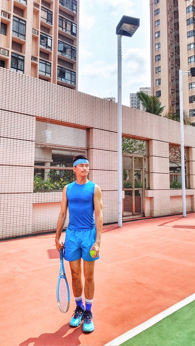 BenniPosenov's tweet photo. Midweek Exercise!
#wednesdayblue
#boyinblue
#livingunderthesun
#runharder #hitharder
#tennisaddict
#gamesetmatch https://t.co/v7DFSARrPb