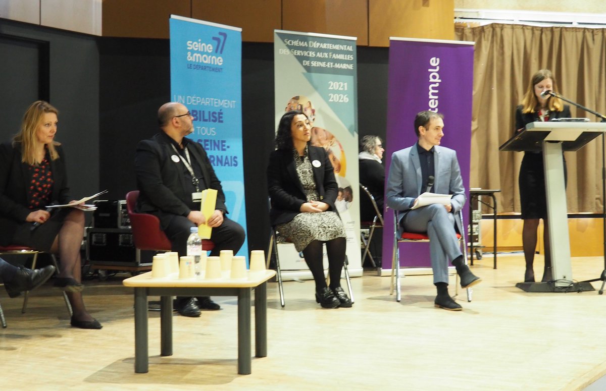 Caf_77's tweet photo. Ce matin avait lieu la conférence inaugurale de la Semaine des Services aux familles.   L'occasion de fédérer et d'inviter les acteurs seine-et-marnais à échanger sur le thème «Comment rendre les métiers de la petite enfance, de l’animation et de la famille plus attractifs ?» https://t.co/wF7Rf0u6QD