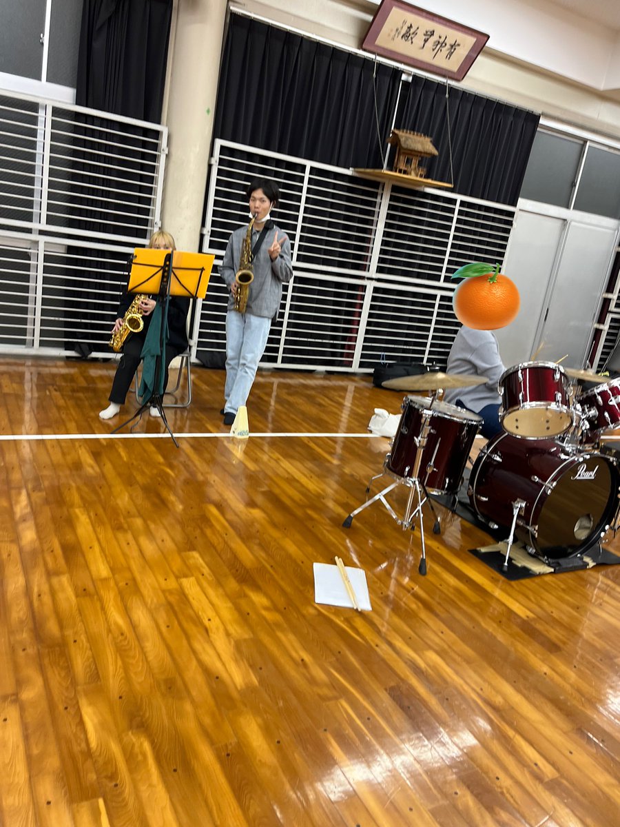 kit_bb1208's tweet photo. こんばんは❗️
体験入部に来てくれた人と自由に演奏しました🤭✨
入ってくれるといいな🥹
まだまだ部員募集中です‼️ https://t.co/PYToArHRCb