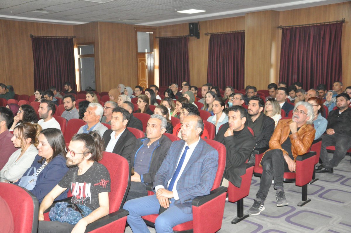 YuregirMem's tweet photo. İl Milli Eğitim Müdürlüğü tarafından ilçemiz kurum müdürleri ve rehber öğretmenlerimize;
✅”Tip 1 Diyabetli Öğrencilerin Okullarda Bakımı ve Desteklenmesi Eğitimi “verilmiştir.
📍Kaymakamlık Toplantı Salonu 
@tcmeb @AdanaMem @kocakysr @mrt__celikk https://t.co/mSkKL8FgEx