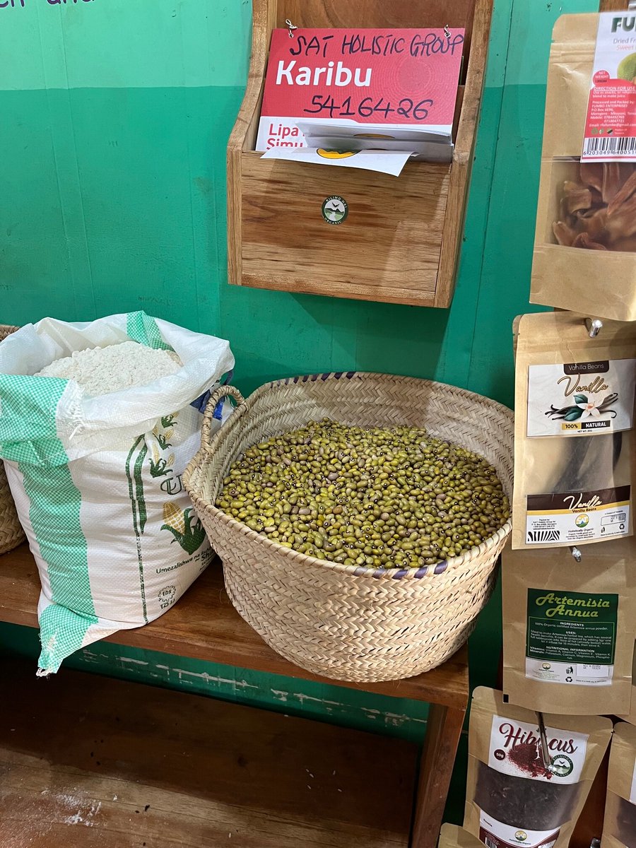 Leg4Dev's tweet photo. Diversity of agroecological innovations being scaled by Sustainable Agriculture Tanzania (SAT).
#LEG4DEV project (https://t.co/9FNvup3Qat) team members met with Janet Moro (SAT) to discuss legume scaling for development outcomes, including more sustainable agrifood systems. https://t.co/qwzQP7SSpZ