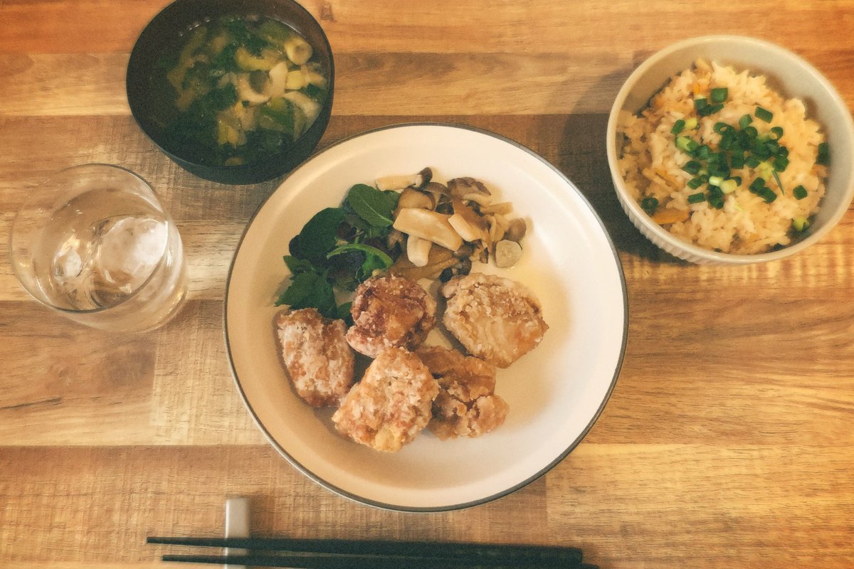 keei04_official's tweet photo. 今日のごはん
・鶏のからあげ
・あさりごはん
 #おうちごはん  #日常垢 https://t.co/DBxcZgq45e