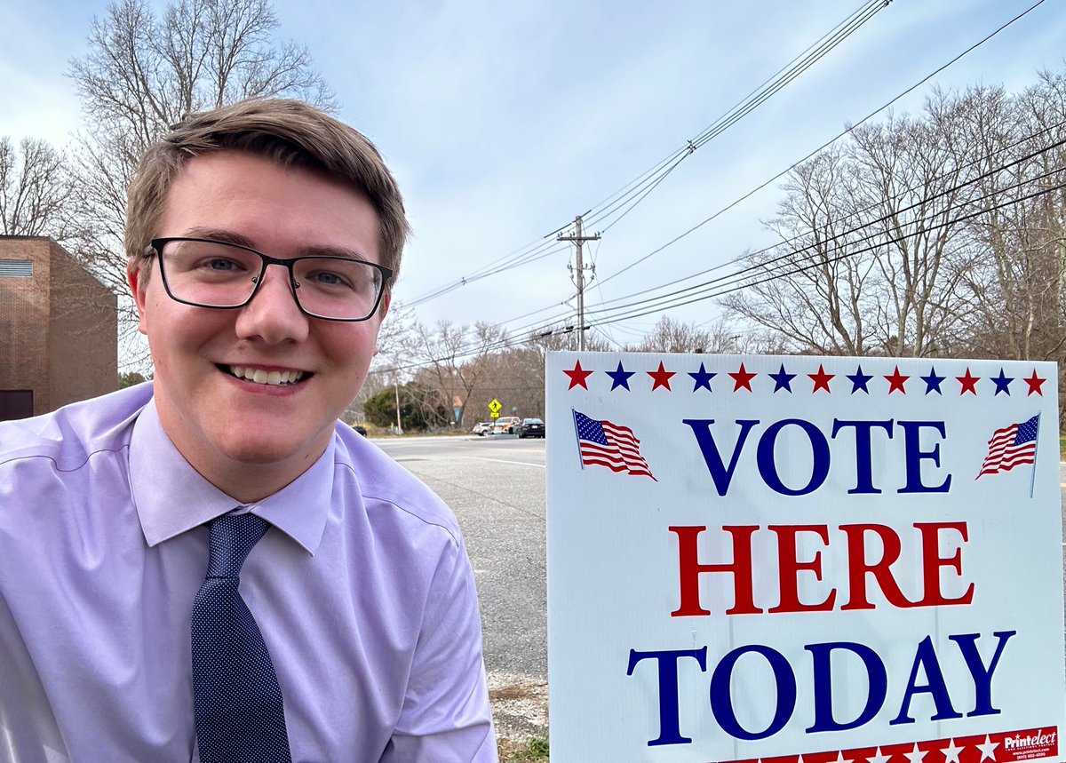 EvanForRep's tweet photo. Looking forward to serving our town on the School Committee! Thank you to everyone who voted yesterday! https://t.co/a1qxaazCay
