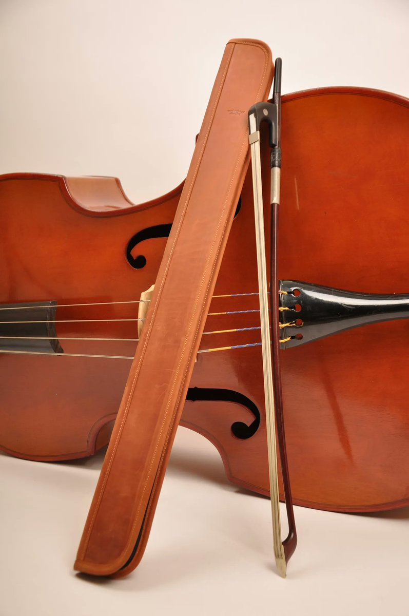 MG_Leather_Work's tweet photo. Bass bow quiver and Bass bow case by MG Leather Work
Etsy - https://t.co/63Ntb7XLOu
#contrabass #contrabasso #contrabassoon #contrabasse #contrabassmusicproductions #contrabassbow #contrabaß #doublebass #doublebassplayer #doublebassjazz #doublebasslove https://t.co/IW0m70WdPQ