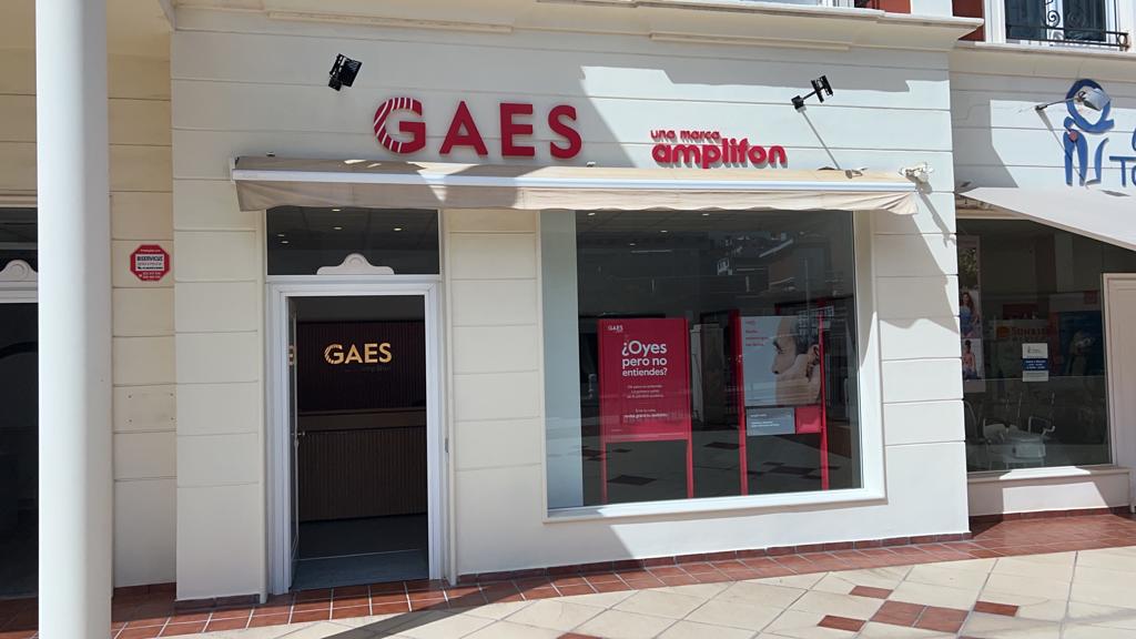 espace_blanc's tweet photo. ¡Nuevo trabajo terminado!
En Espace Blanc estamos orgullosos de finalizar la reforma del local comercial de @Gaes en Pto. de la Cruz, Tenerife, agradeciéndole su confianza en nosotros y deseándole mucha suerte.
#comercio #retail #reformaintegral #exito #espaceblanc  #clientes https://t.co/ZwFFMogRma