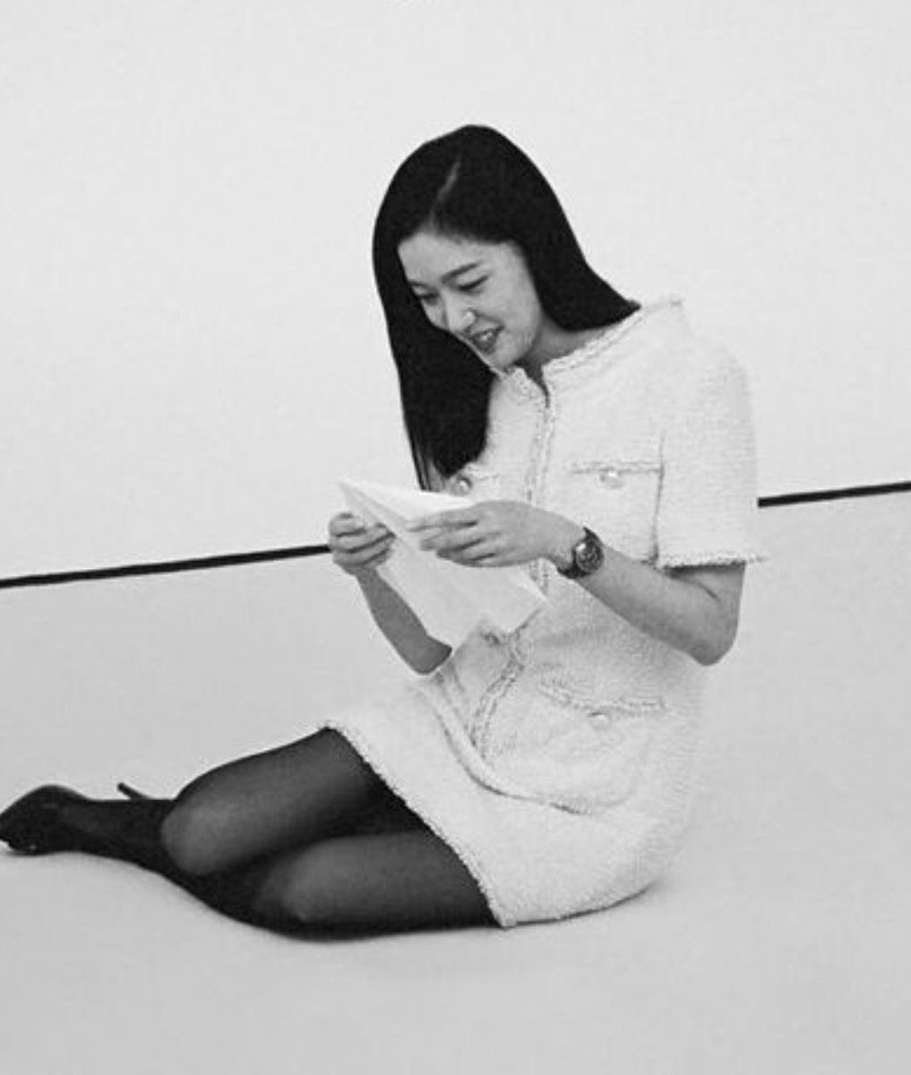 tyappimama's tweet photo. あ〜ビハインドカットも素敵なんだけど💖✨
#キムゴウン
#KimGoEun
@chanelofficial
#J12 #CHANELWatches #ItsAllAboutSeconds https://t.co/1jn86FGngP