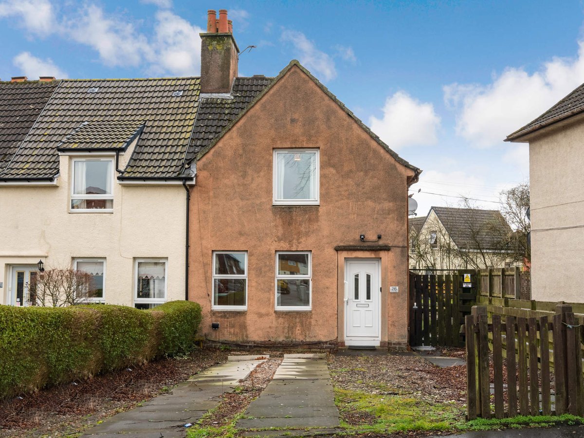SOLD (stcm) Aberlour Street, Rosyth. Looking to sell? Contact Ross &amp; Connel to arrange for your free pre-sale valuation on 01383 721156 . #Dunfermline #Property