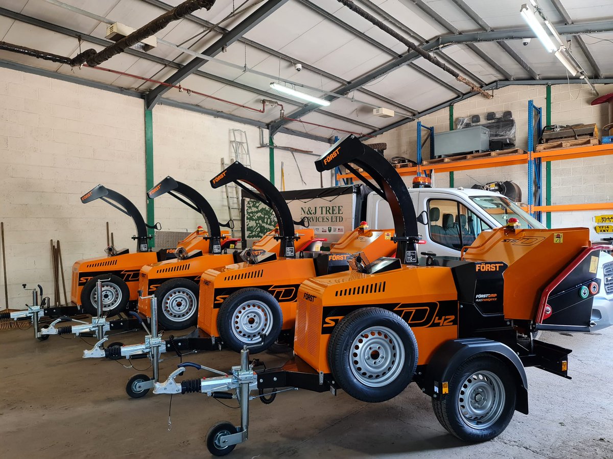 N&amp;J Tree Services always investing in new equipment to keep our high standards of work.

May the Först be with you #newchipperday