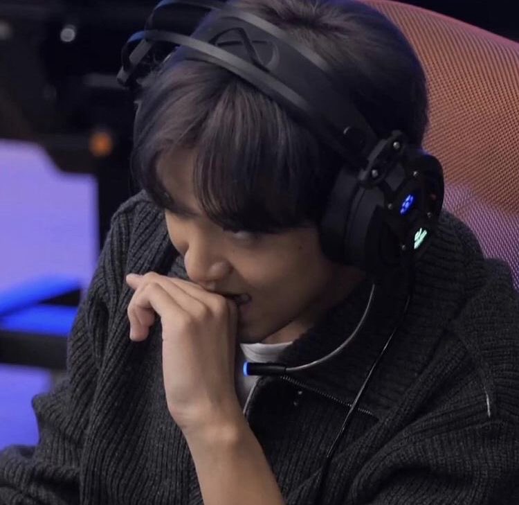 Podcast
Lee Haechan A Prompt AU
by Limseraa