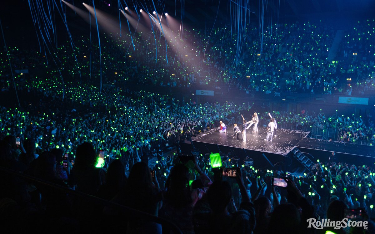 RollingStoneUK's tweet photo. Living the dream: @NCTsmtown_DREAM on touring the world and their story so far 💖
#NCTDREAM #NCTDREAM_THEDREAMSHOW2
Read the interview: https://t.co/Vd9TOkqVdD https://t.co/sicm1VMZLt