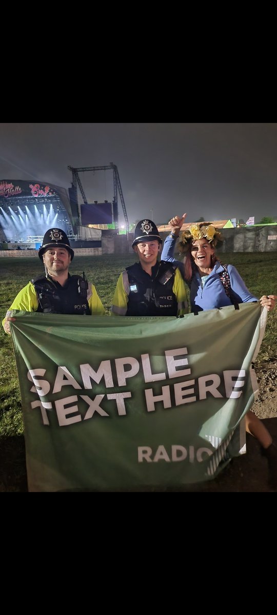 rosiewebster87's tweet photo. @ChrisMoyles can I have a flag again please!!! I won't Let you down !!! @Pipskin @JamesRobinson @RadioX #radioxflags #giverosieaflag #poorjb https://t.co/6CQ4Hfqwu0