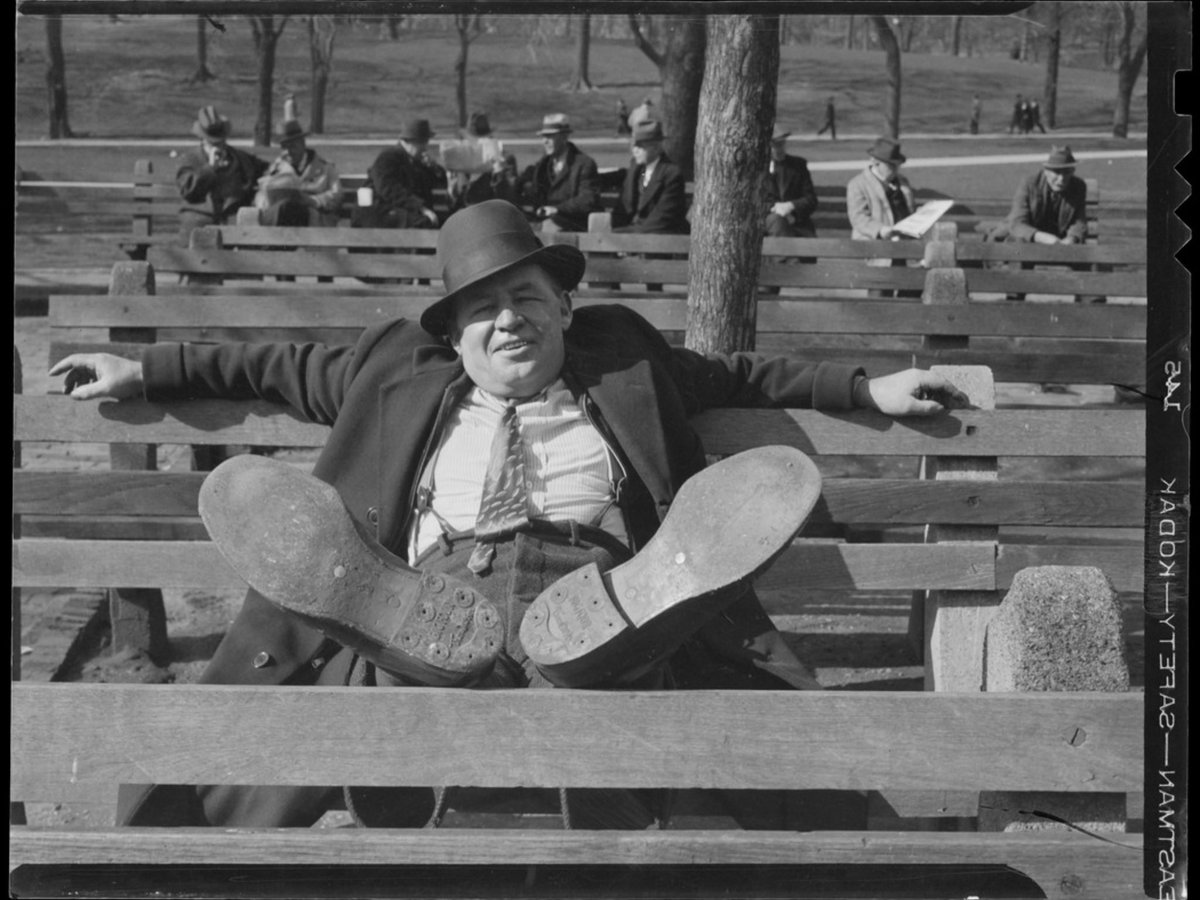 sim_barr's tweet photo. Beautiful Day in the Park
A series of photos taken in the #BostonCommons by #photographer Leslie Jones between 1934 + 1956
#lesliejonesphotography #thecommons #photography #fotografia #fotografie #bwphoto #vintagephotography #napping #napinthepark #siesta #middaynap #boston https://t.co/PhjORgR5ze